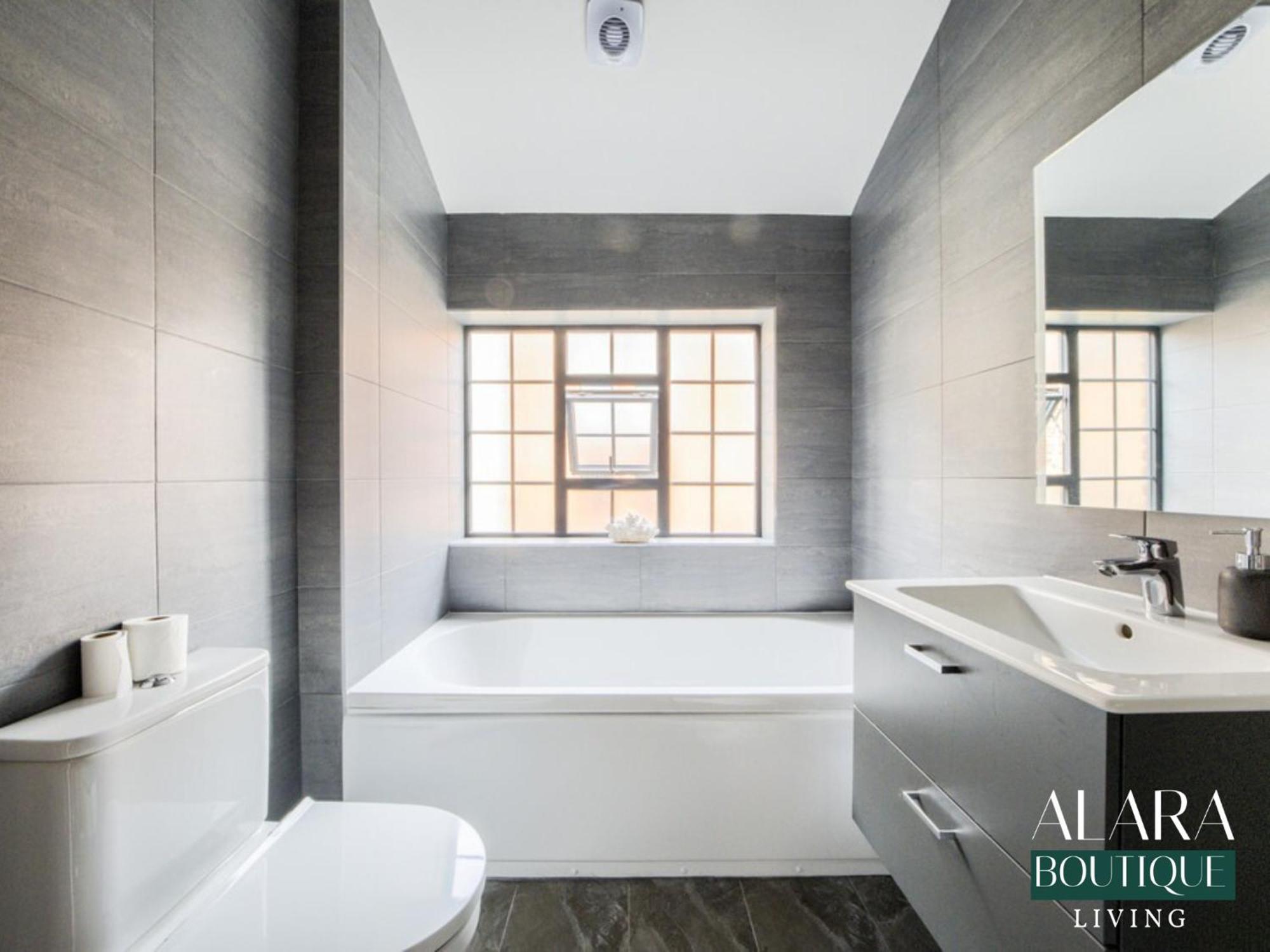 3 Floor Townhouse Luxury Living Alara Boutique Apartment Birmingham Exterior photo